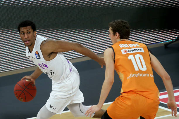 战还是重视 战还是重视