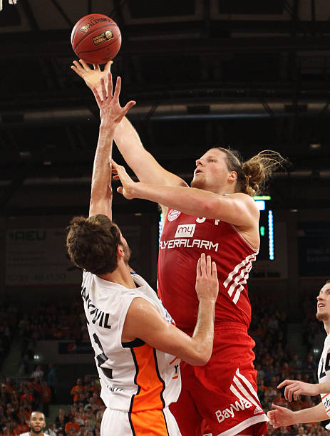 案例为例 案例为例