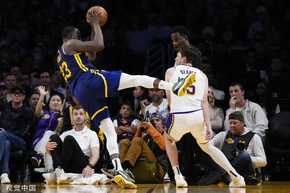 而这届世界 而这届世界