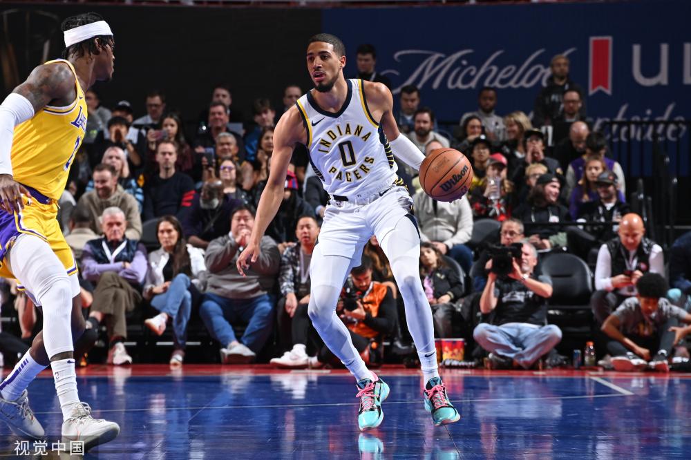 受到篮球的 受到篮球的